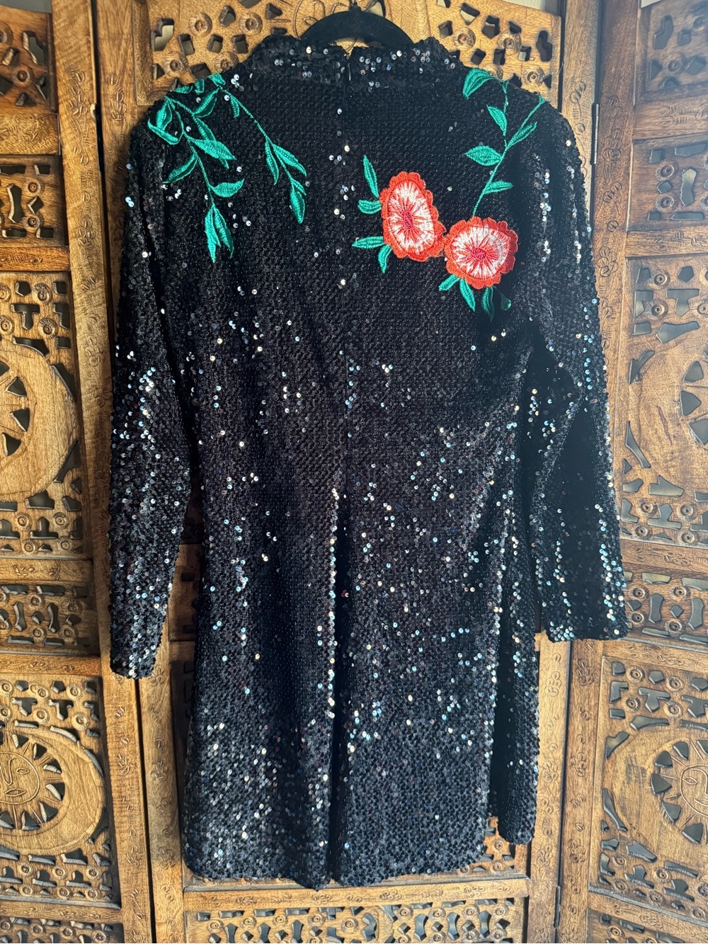 Gianni Bini Black Sequin Floral Embroidered Dress Sz 8 - Picture 4 of 9